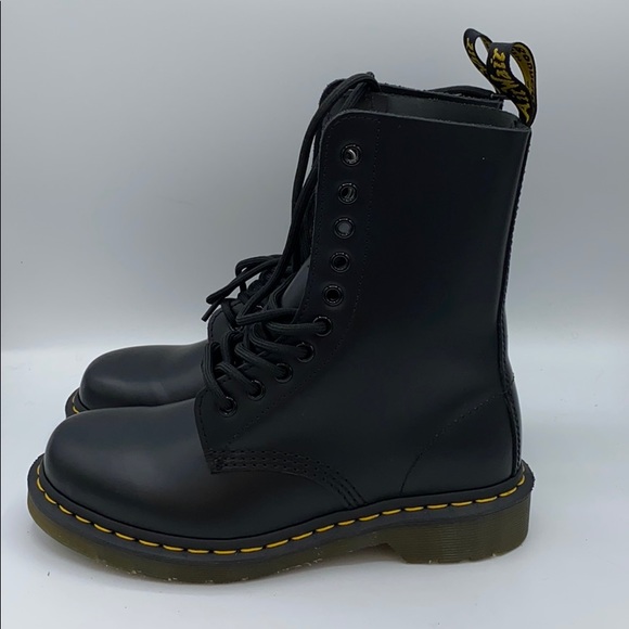 dr martens 1419